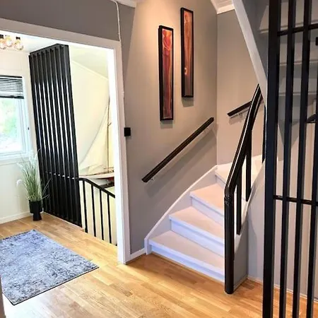 Hb8-2 Moderne Med Fri Parkering *