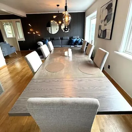 아파트 Hb8-2 Moderne Med Fri Parkering *