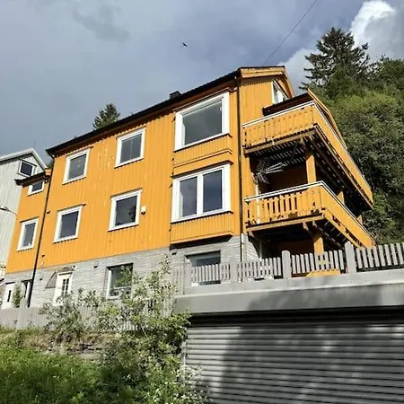 Hb8-2 Moderne Med Fri Parkering