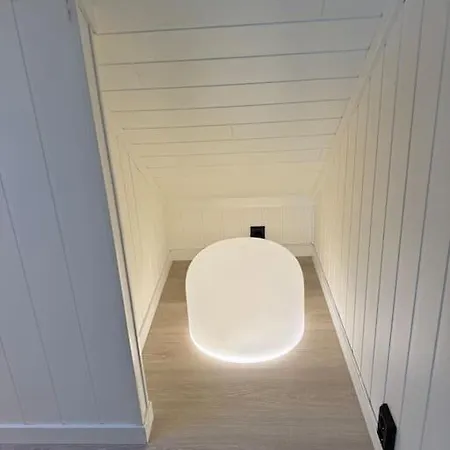 Hb8-2 Moderne Med Fri Parkering *
