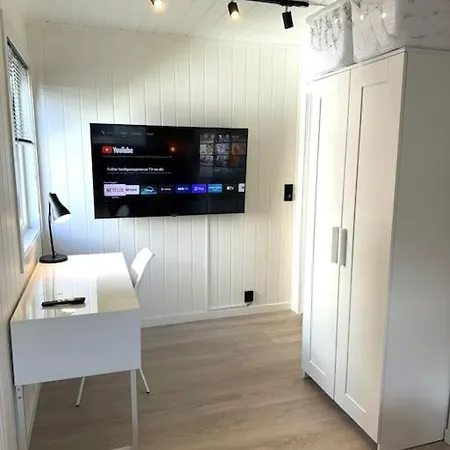 Apartment Hb8-2 Moderne Med Fri Parkering *