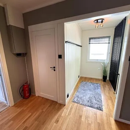 Hb8-2 Moderne Med Fri Parkering Narvik