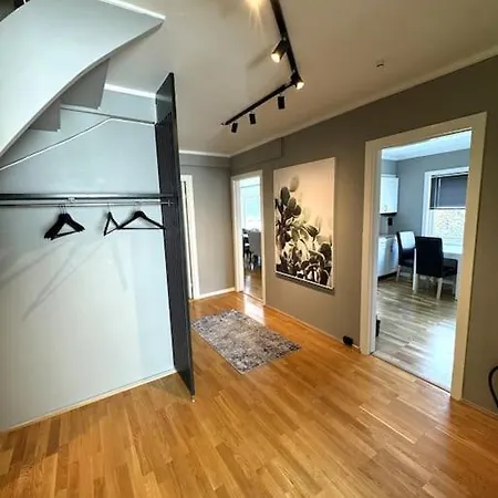 Hb8-2 Moderne Med Fri Parkering Apartment Narvik